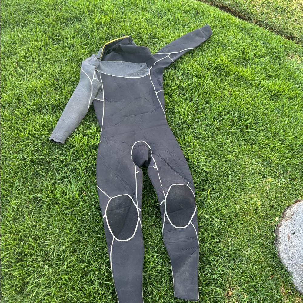 Body Glove Men's 4/3 Wetsuit